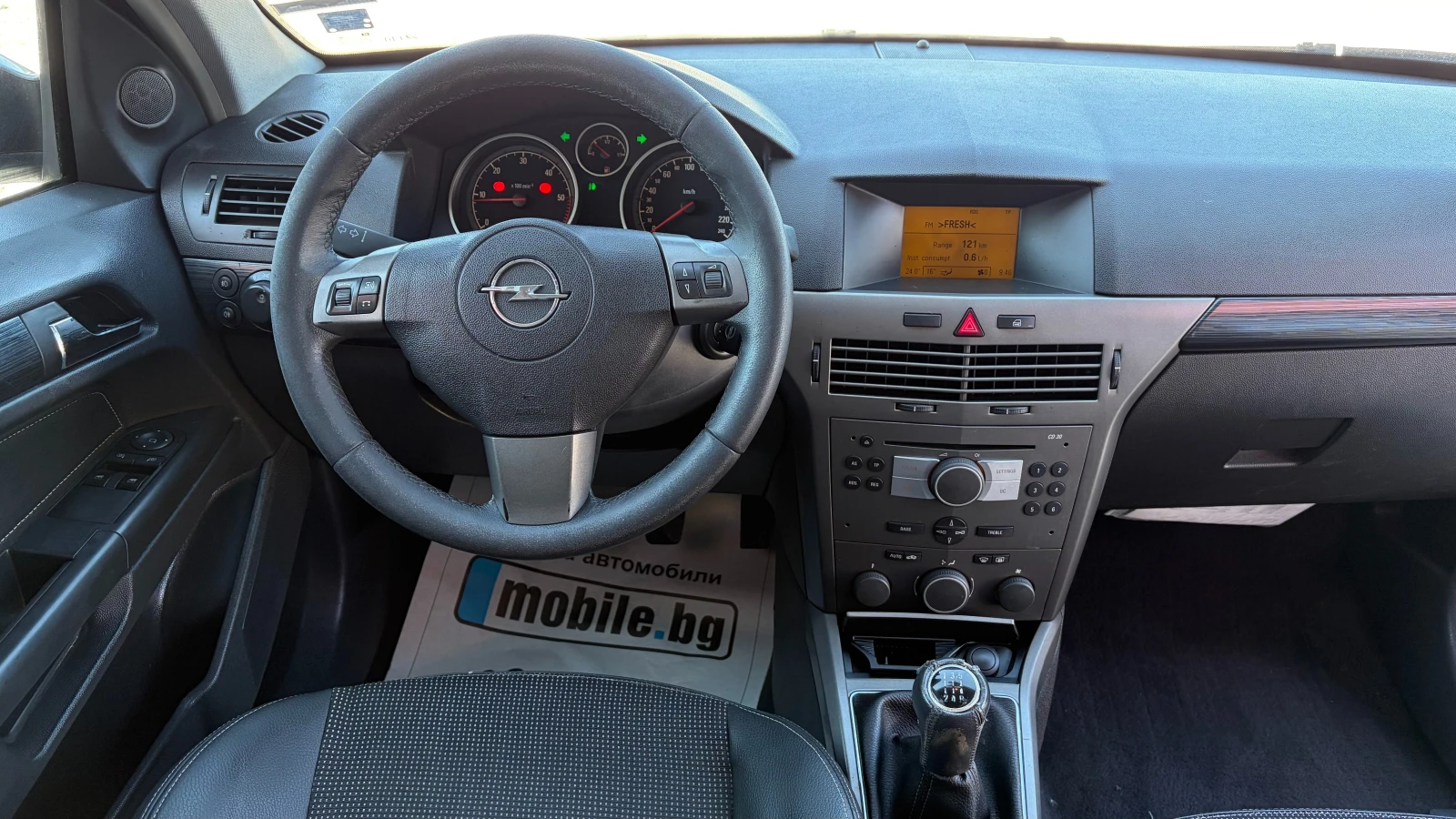 Opel Astra 1.7 CDTI, снимка 14 - Автомобили и джипове - 54909917
