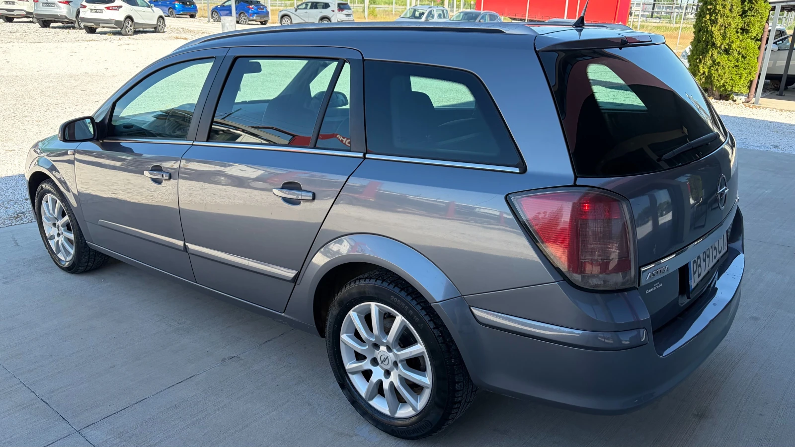 Opel Astra 1.7 CDTI, снимка 6 - Автомобили и джипове - 54909917