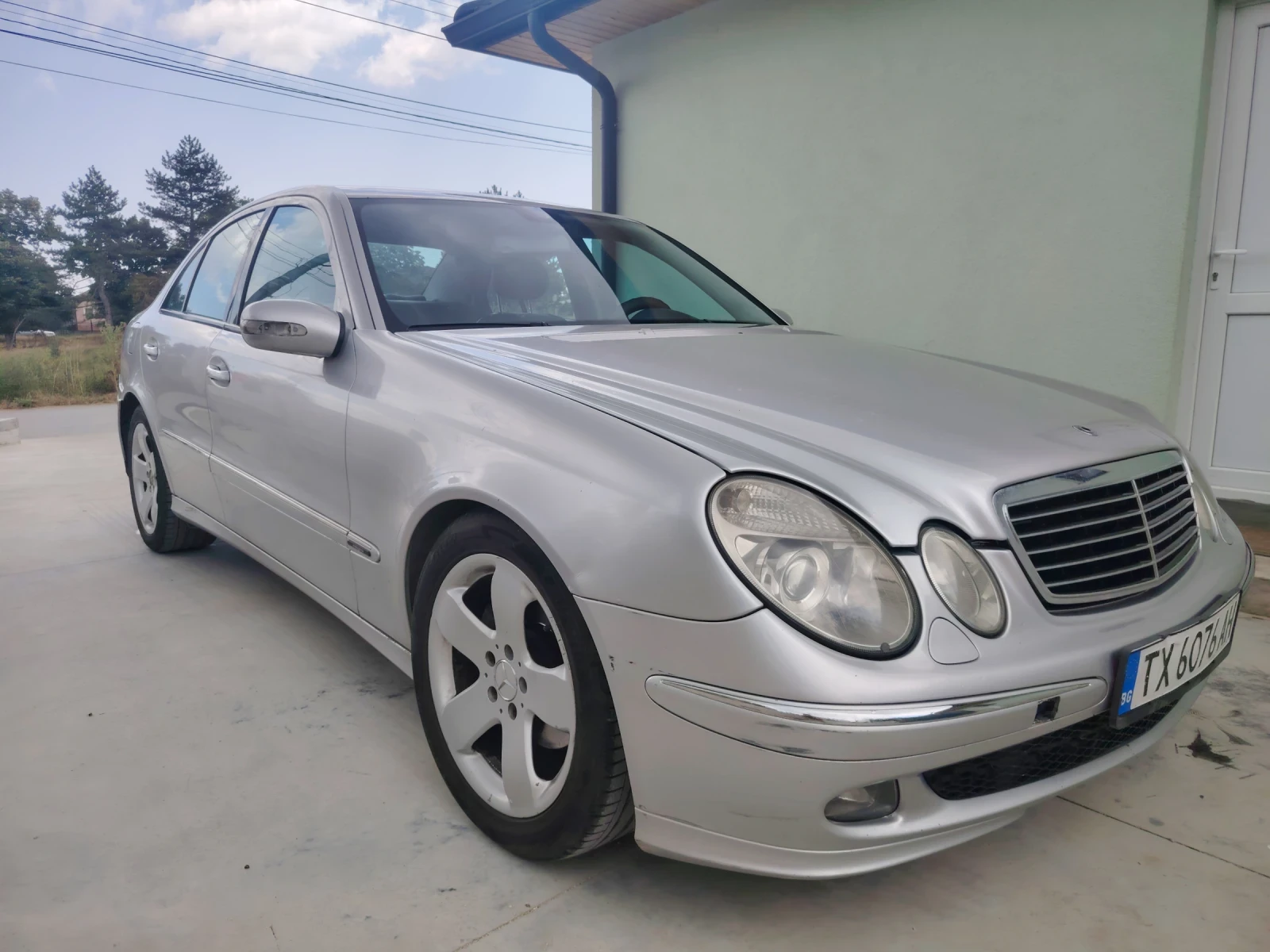 Mercedes-Benz E 320, снимка 2 - Автомобили и джипове - 55333411
