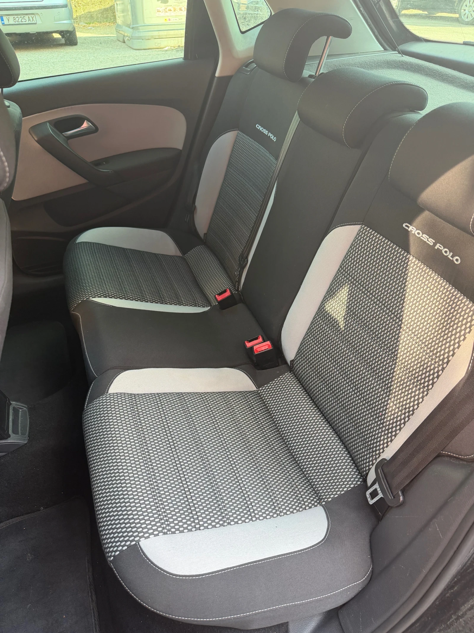 VW Polo 1.6 CROSS POLO, снимка 12 - Автомобили и джипове - 55619485