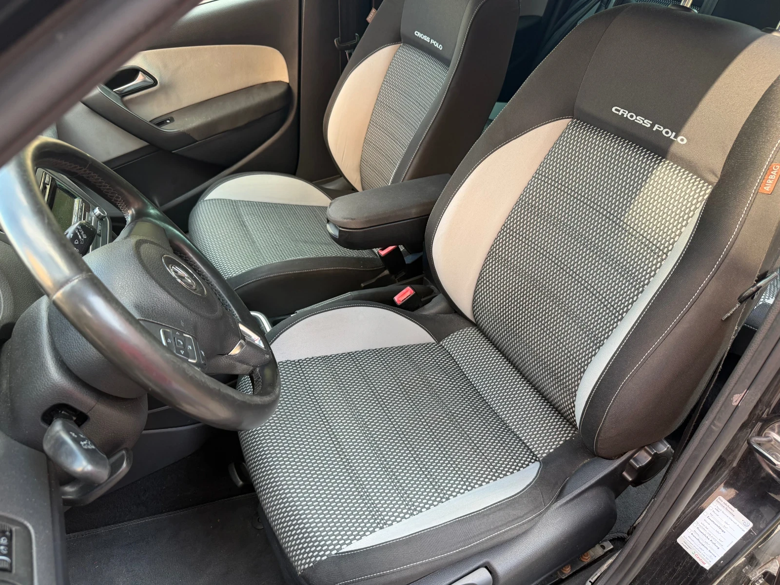VW Polo 1.6 CROSS POLO, снимка 11 - Автомобили и джипове - 55619485