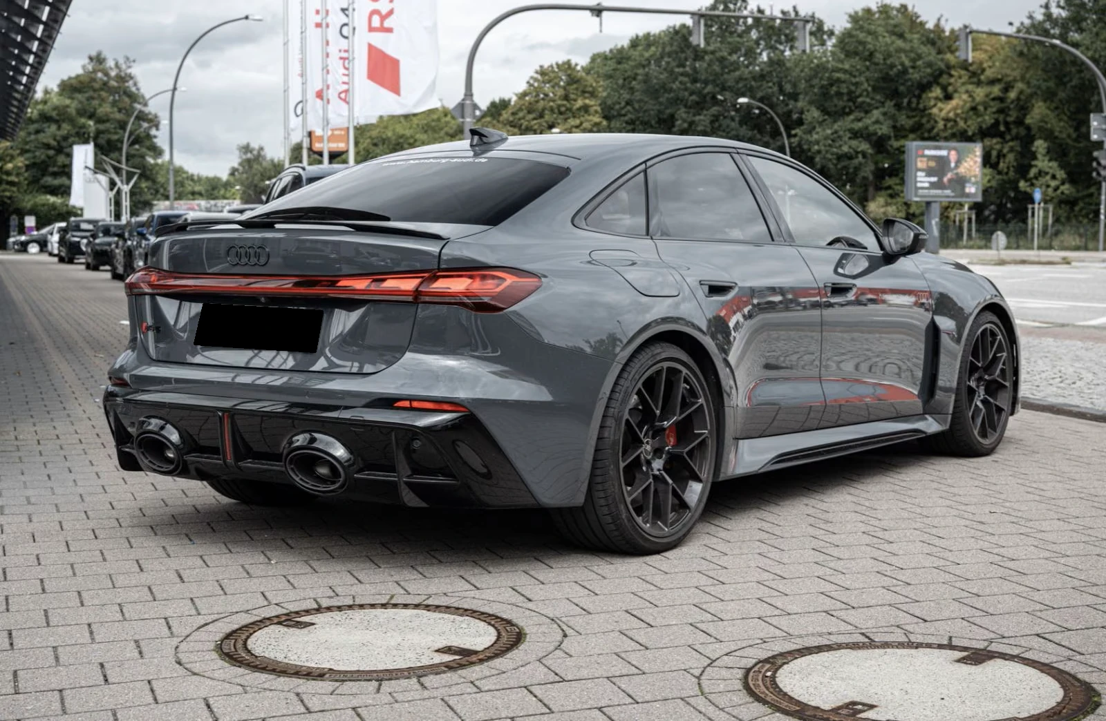 Audi Rs5 FACELIFT* B&O-3D* HYPER* HEAD-UP* DISTR* 360CAM* M, снимка 3 - Автомобили и джипове - 56220413