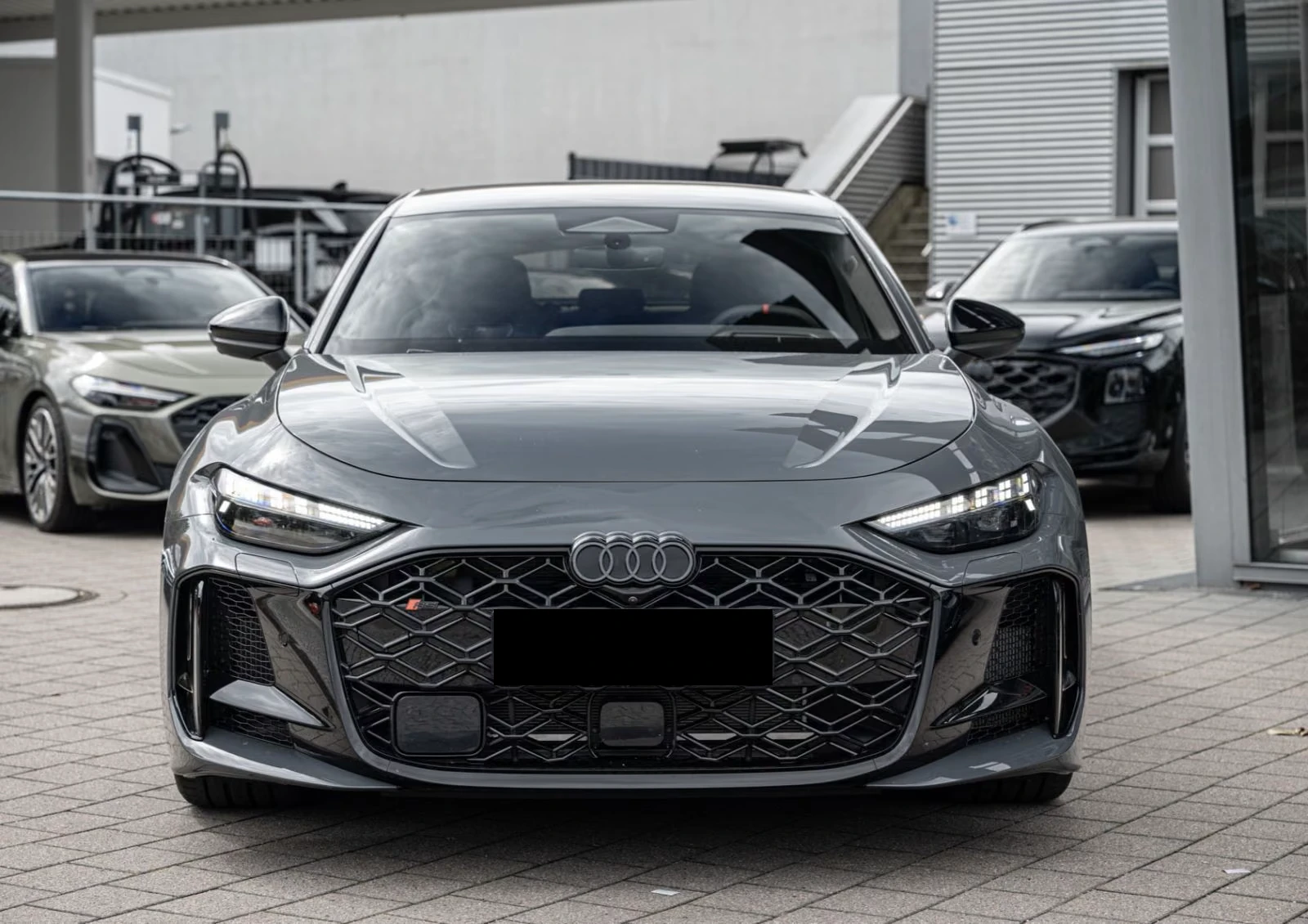 Audi Rs5 FACELIFT* B&O-3D* HYPER* HEAD-UP* DISTR* 360CAM* M, снимка 2 - Автомобили и джипове - 56220413