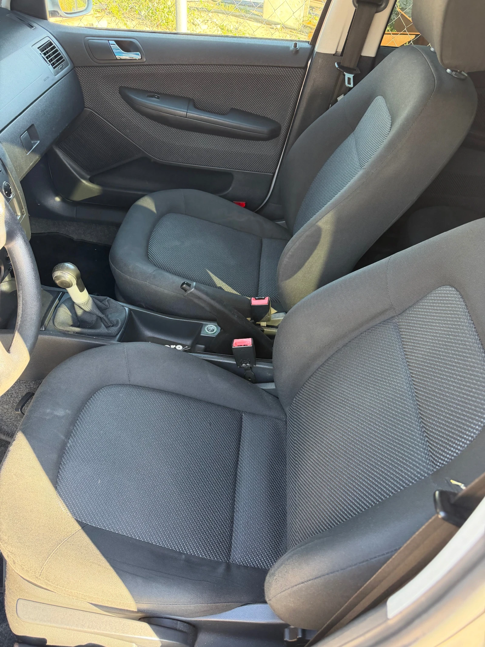 Skoda Fabia 1.2, снимка 7 - Автомобили и джипове - 56251391