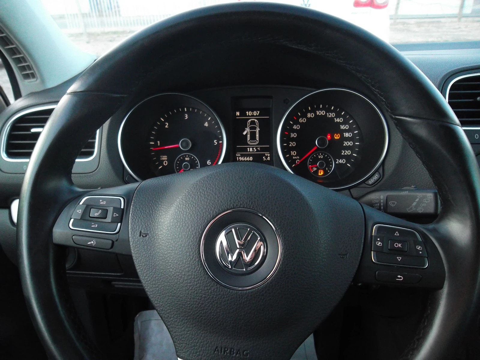 VW Golf 2.0TDI 140, Highline, снимка 11 - Автомобили и джипове - 56303685