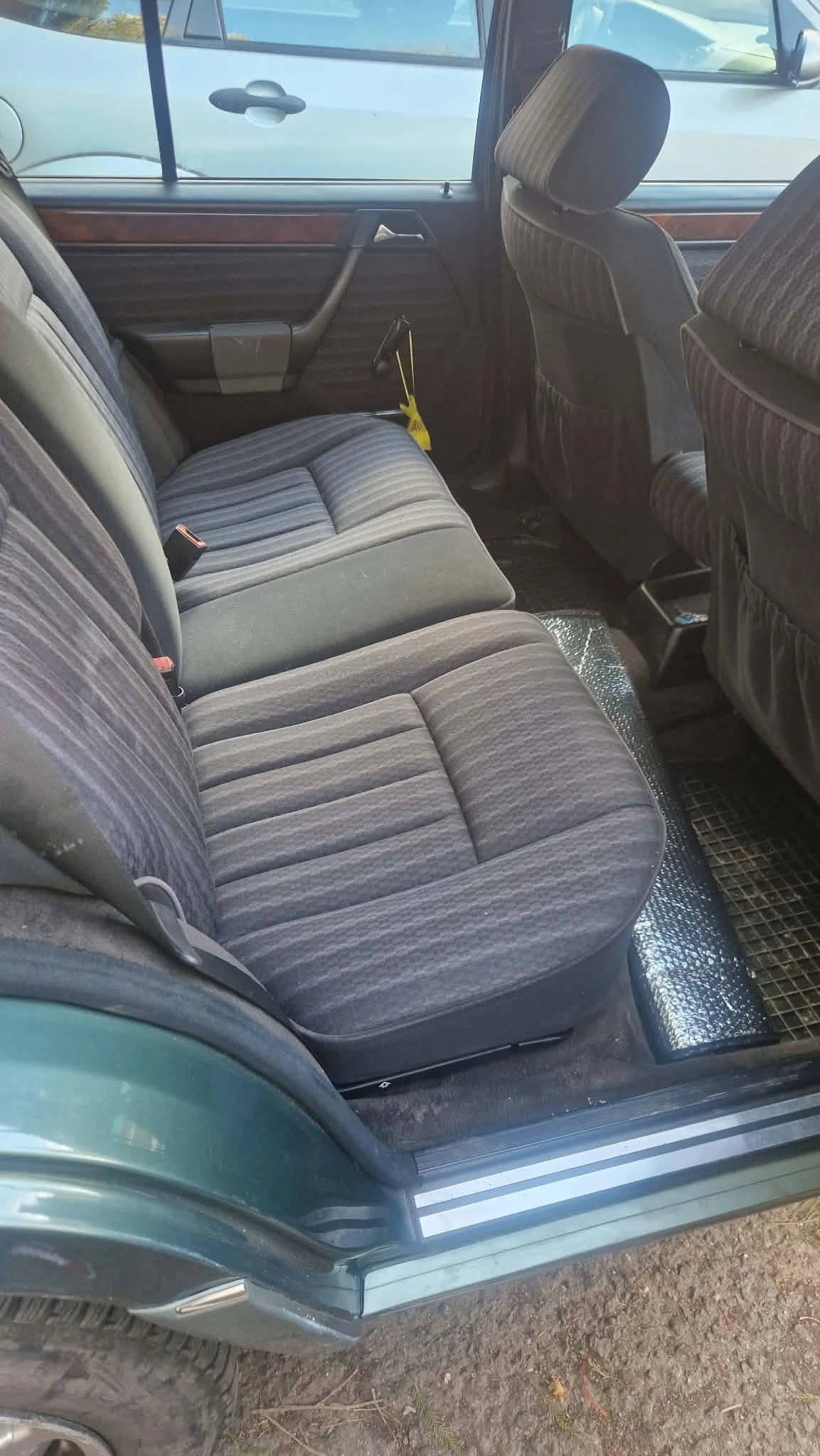 Mercedes-Benz 124, снимка 13 - Автомобили и джипове - 56304969