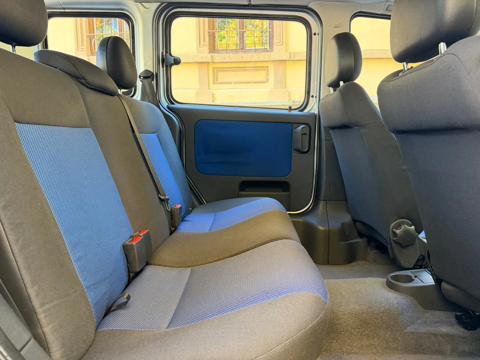 Opel Combo, снимка 9 - Автомобили и джипове - 56352269