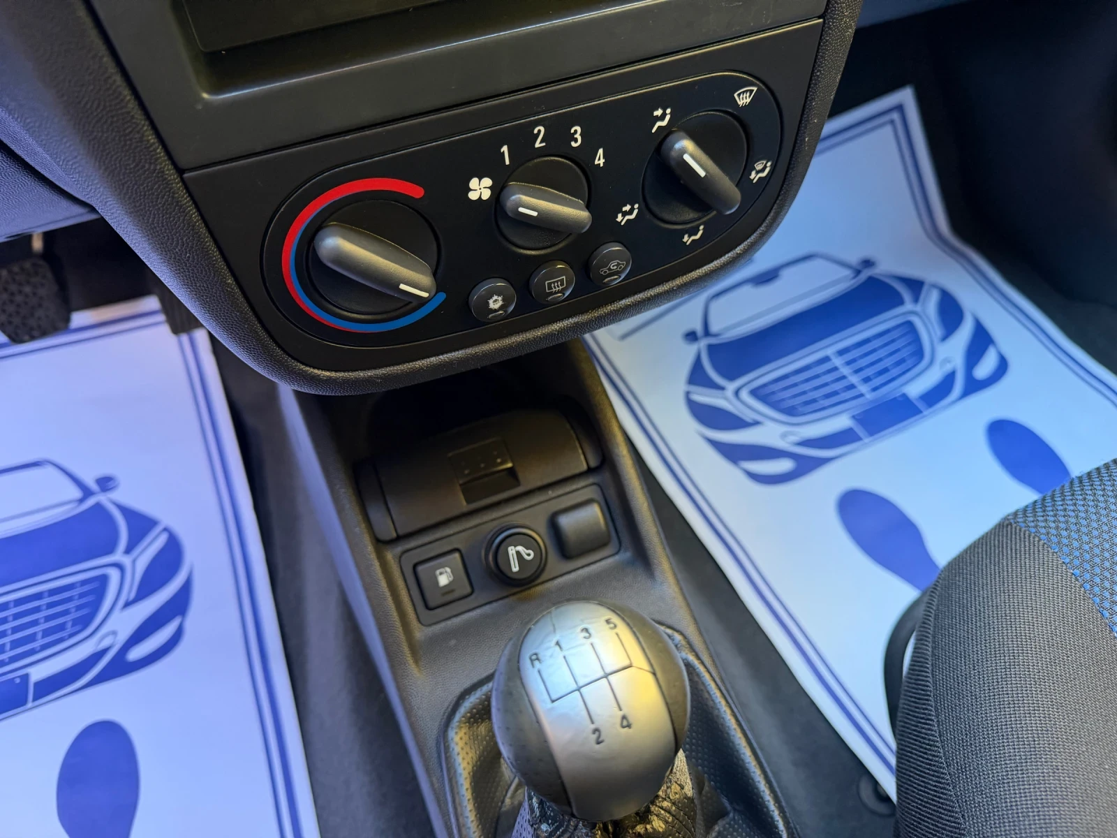 Opel Combo, снимка 11 - Автомобили и джипове - 56352269