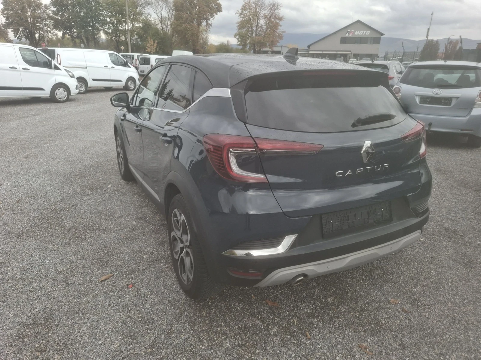 Renault Captur, снимка 6 - Автомобили и джипове - 56714673