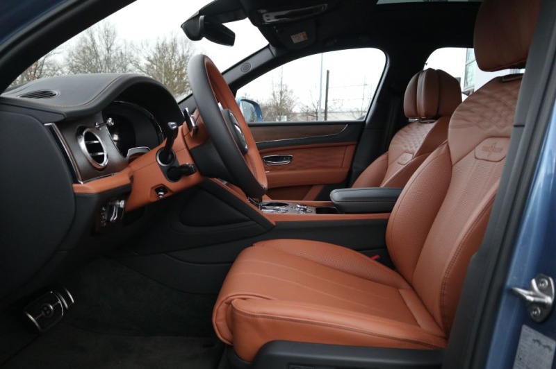Bentley Bentayga V8 EWB Azure First Edition, снимка 7 - Автомобили и джипове - 44532498