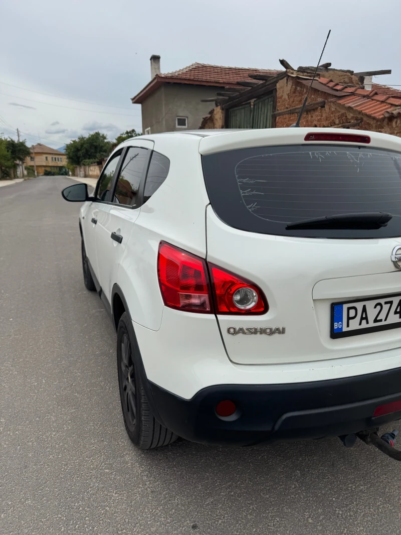 Nissan Qashqai, снимка 7 - Автомобили и джипове - 47283429