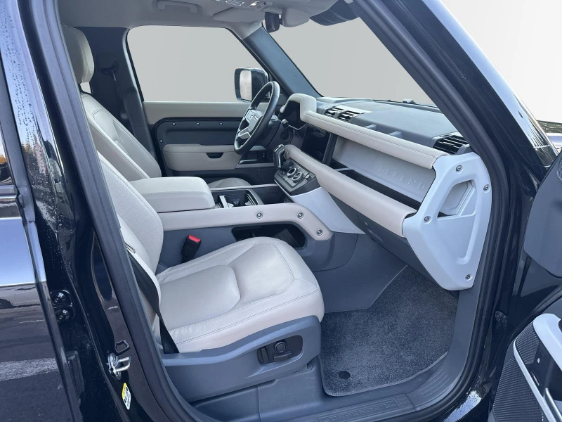 Land Rover Defender 110 SE P400 PANO HEAD UP 360 CAMERA , снимка 9 - Автомобили и джипове - 51508841