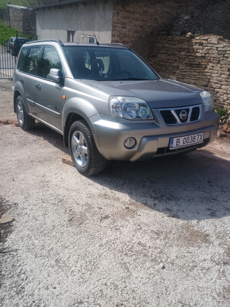 Nissan X-trail 2.2d 4x4, снимка 2 - Автомобили и джипове - 52260043