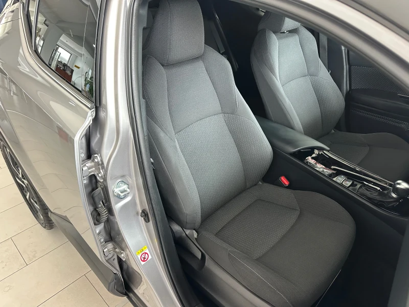 Toyota C-HR Style, снимка 8 - Автомобили и джипове - 51847761