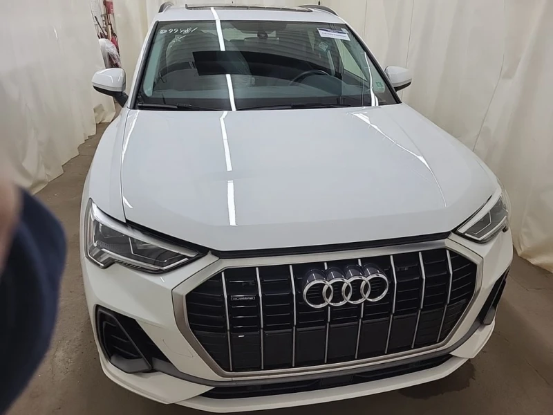 Audi Q3 * KOMFORT * CARFAX * БЕЗ ПЪРВОНАЧАЛНА ВНОСКА, снимка 8 - Автомобили и джипове - 52724963