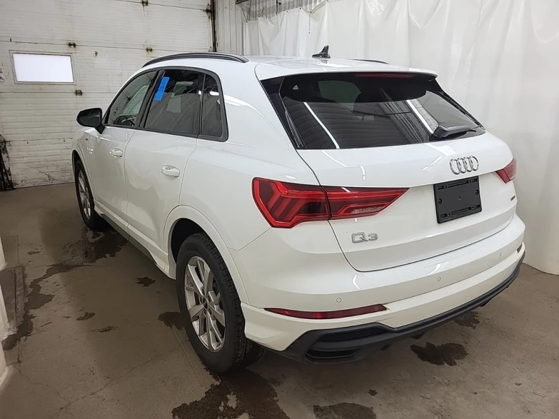 Audi Q3 * KOMFORT * CARFAX * БЕЗ ПЪРВОНАЧАЛНА ВНОСКА, снимка 4 - Автомобили и джипове - 52724963