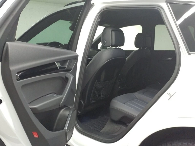 Audi Q5 * 45 KOMFORT QUATTRO VORSPRUNG ANGLE MORT| CARPLAY, снимка 9 - Автомобили и джипове - 52842845