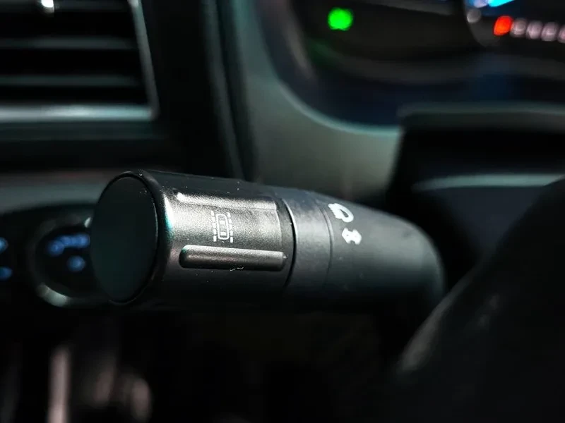 Ford Explorer 2.3 AWD, снимка 15 - Автомобили и джипове - 54351943