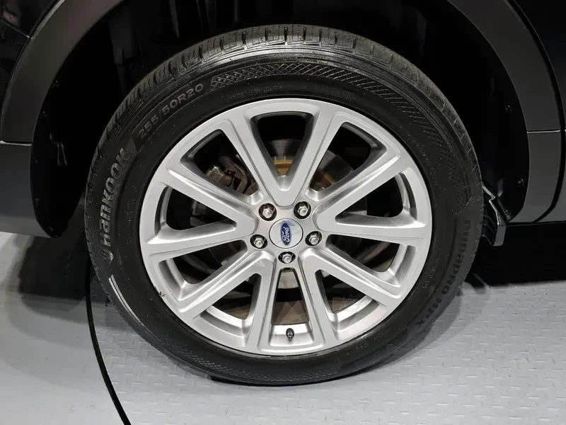 Ford Explorer 2.3 AWD, снимка 5 - Автомобили и джипове - 54351943