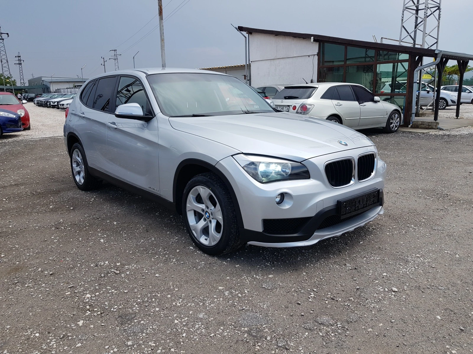 BMW X1 FACELIFT XDRIVE 2015г. EURO 5B ЛИЗИНГ - изображение 3