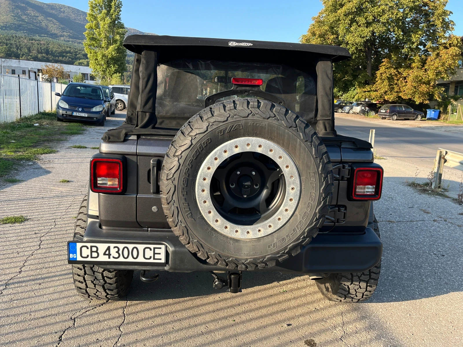 Jeep Wrangler Sport  - изображение 5