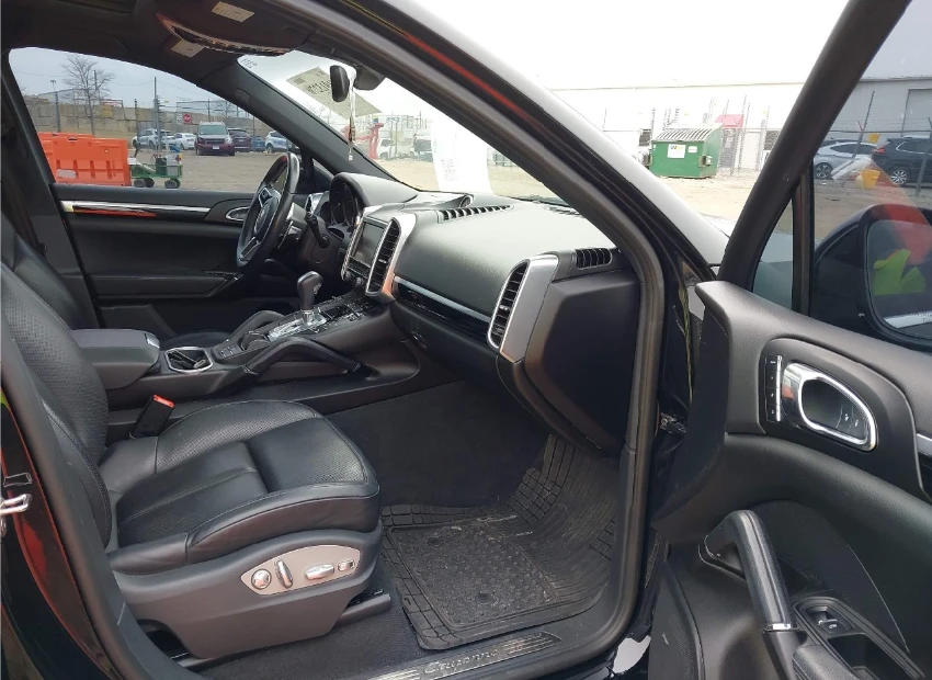 Porsche Cayenne BOSE* Обдух* Камера* Подгрев* PDK* Пано*  - изображение 7