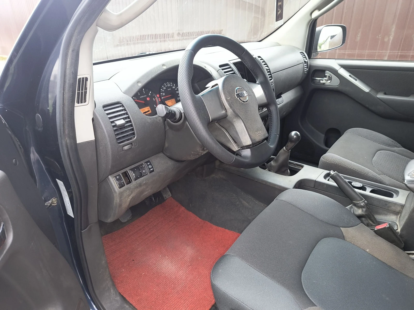 Nissan Navara 2, 5 d italia  - изображение 6
