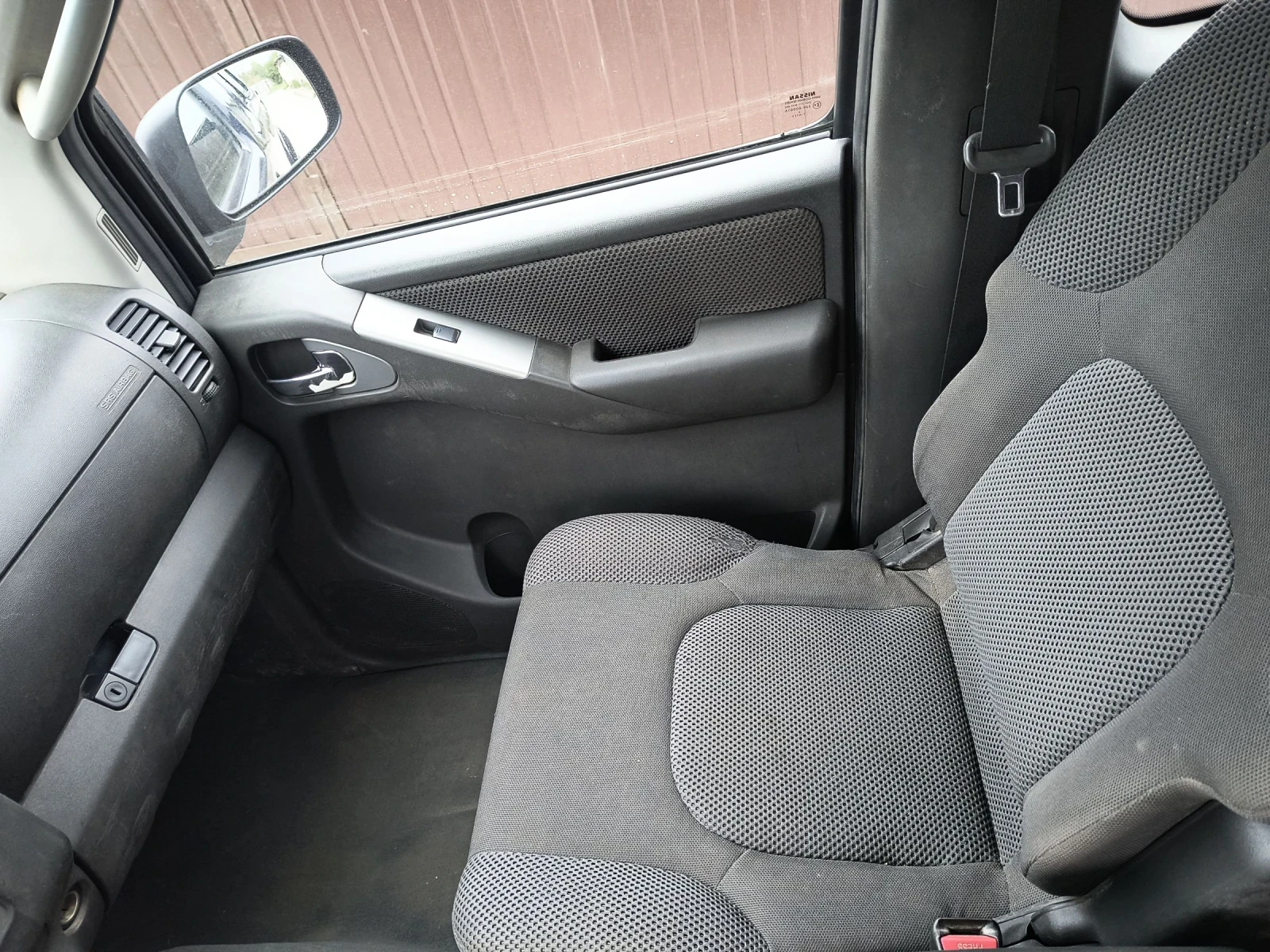 Nissan Navara 2, 5 d italia  - изображение 8