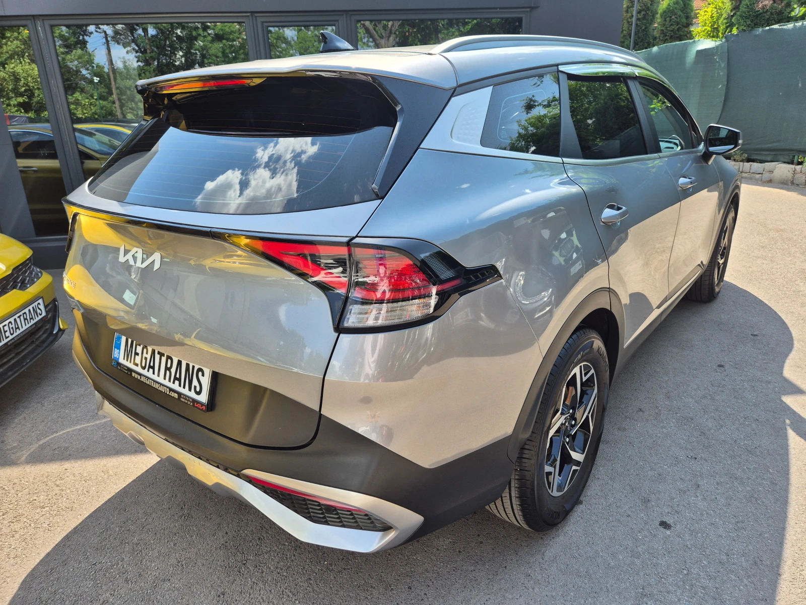 Kia Sportage NQ5 2.0 cm3 4x2 - изображение 4