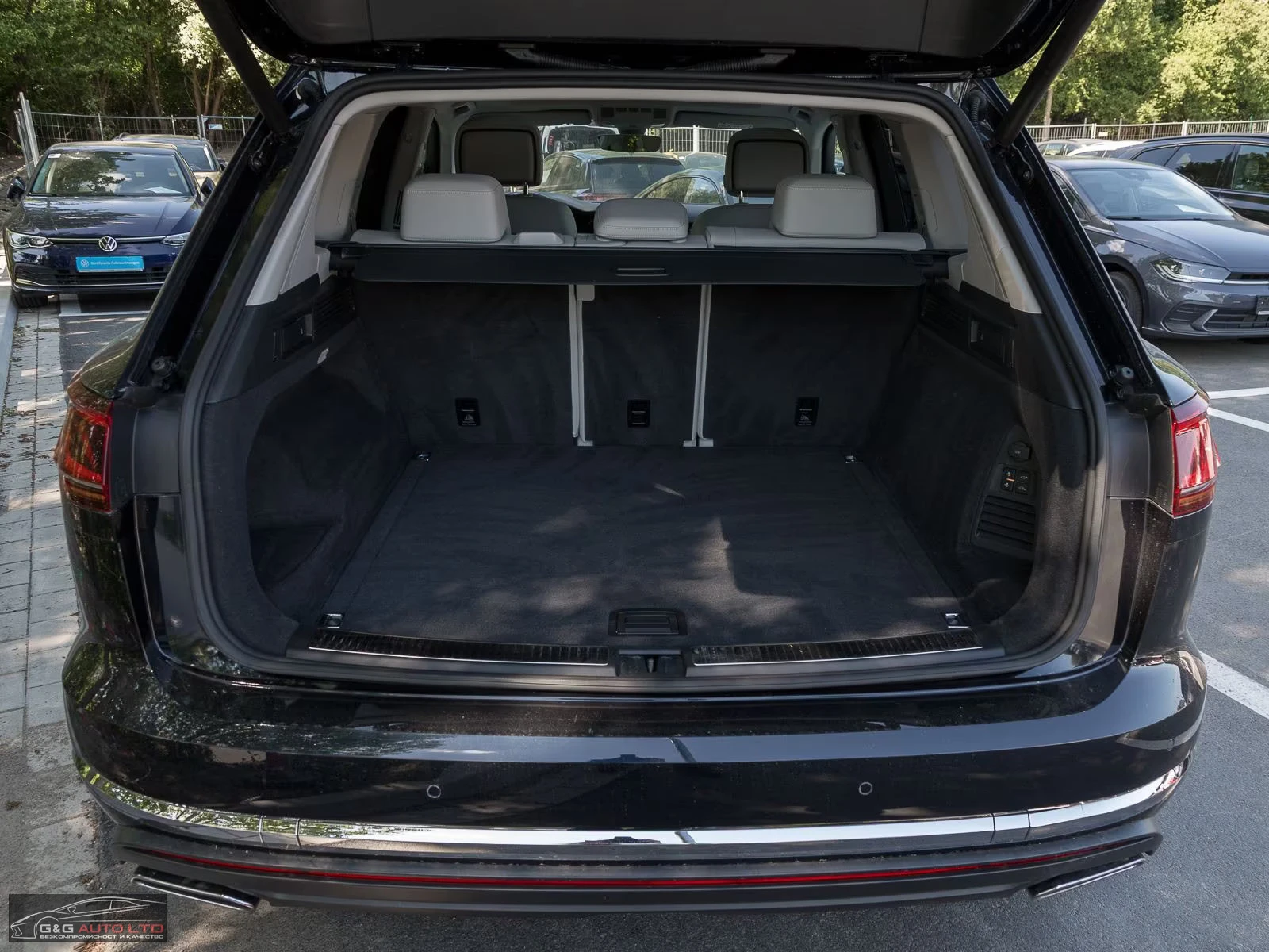 VW Touareg 3.0/231HP/V6/ELEGANCE/PANO/MATRIX/4x4/CAM/NAV/698v - изображение 4