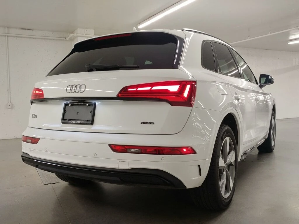 Audi Q5 * 45 KOMFORT QUATTRO VORSPRUNG ANGLE MORT| CARPLAY - изображение 4