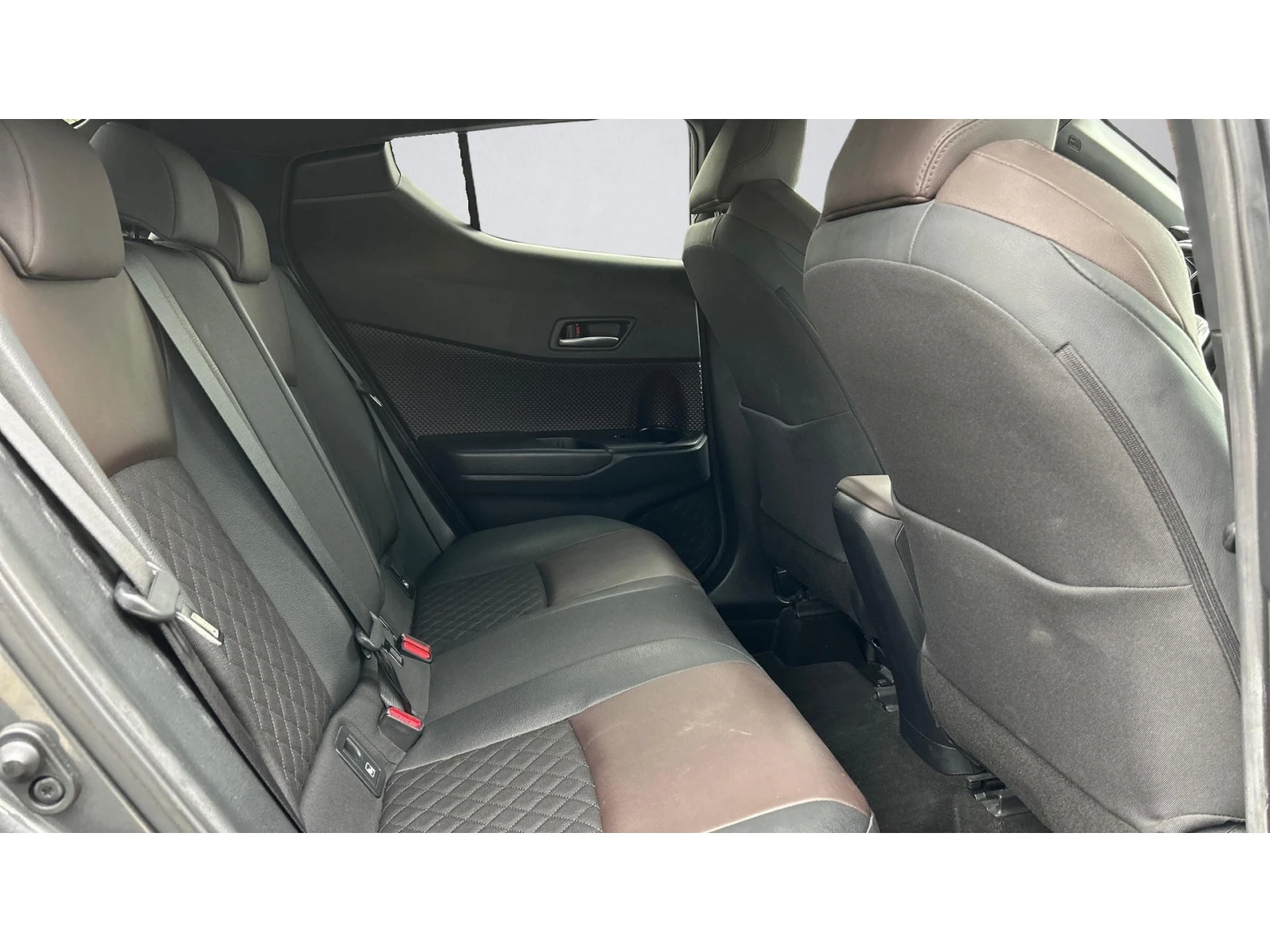 Toyota C-HR Месечна вноска от 190  , снимка 7 - Автомобили и джипове - 53986422