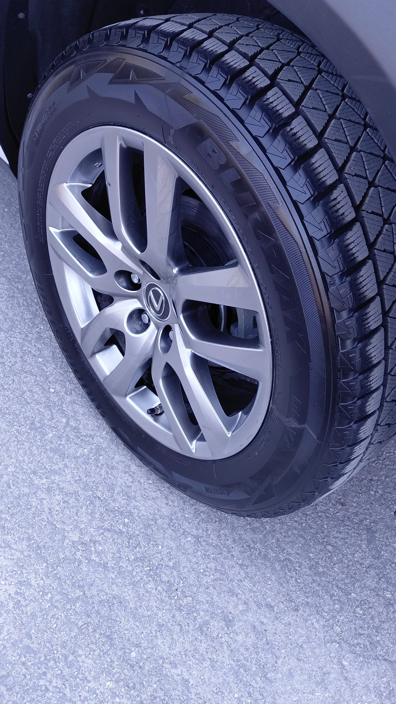 Lexus NX 300h Пълна сервизна история, снимка 10 - Автомобили и джипове - 54123818