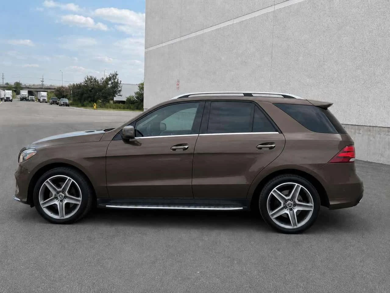 Mercedes-Benz GLE 400 4MATIC 4dr  CARFAX, снимка 2 - Автомобили и джипове - 55133788