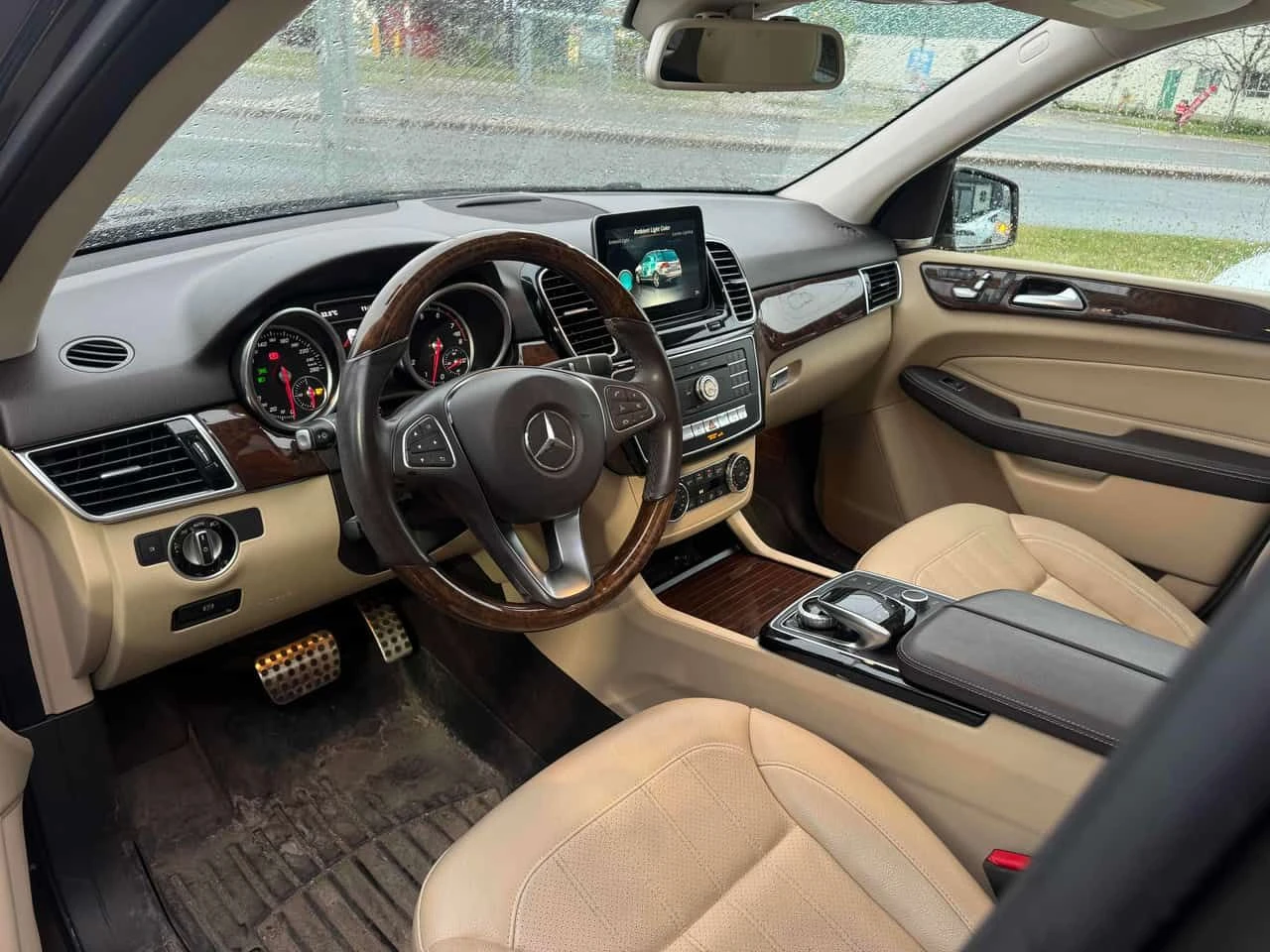 Mercedes-Benz GLE 400 4MATIC 4dr  CARFAX, снимка 5 - Автомобили и джипове - 55133788