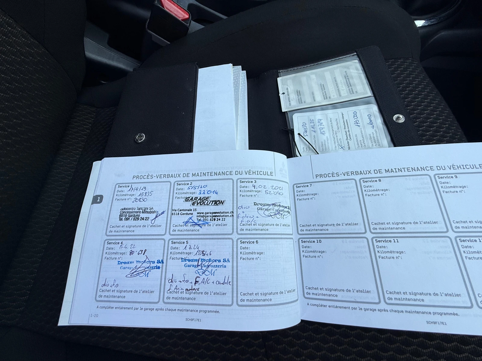 Mitsubishi ASX 1.6 ШВЕЙЦАРИЯ, снимка 12 - Автомобили и джипове - 55553647