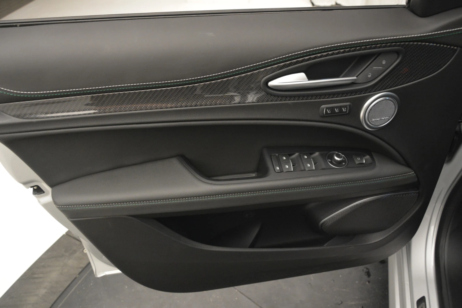 Alfa Romeo Stelvio Quadrifoglio На части 2.9 Bi Turbo, снимка 14 - Автомобили и джипове - 56155679