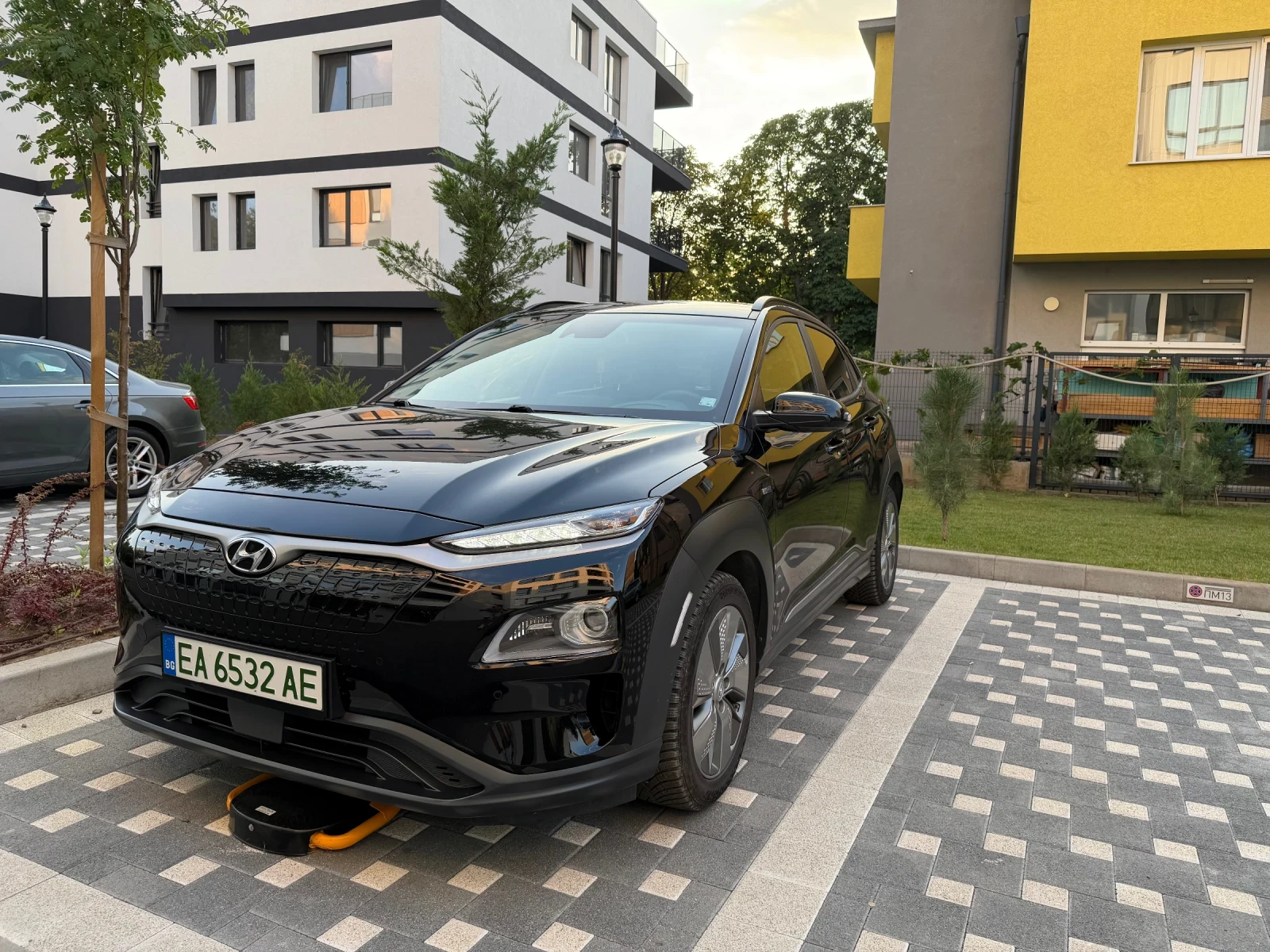 Hyundai Kona Electric Premium 64 kWh 204 к.с. Термопомпа , снимка 8 - Автомобили и джипове - 56156512