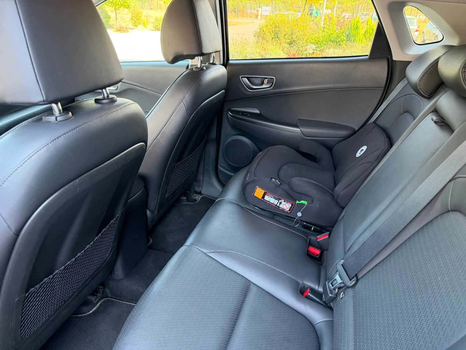 Hyundai Kona Electric Premium 64 kWh 204 к.с. Термопомпа , снимка 13 - Автомобили и джипове - 56156512