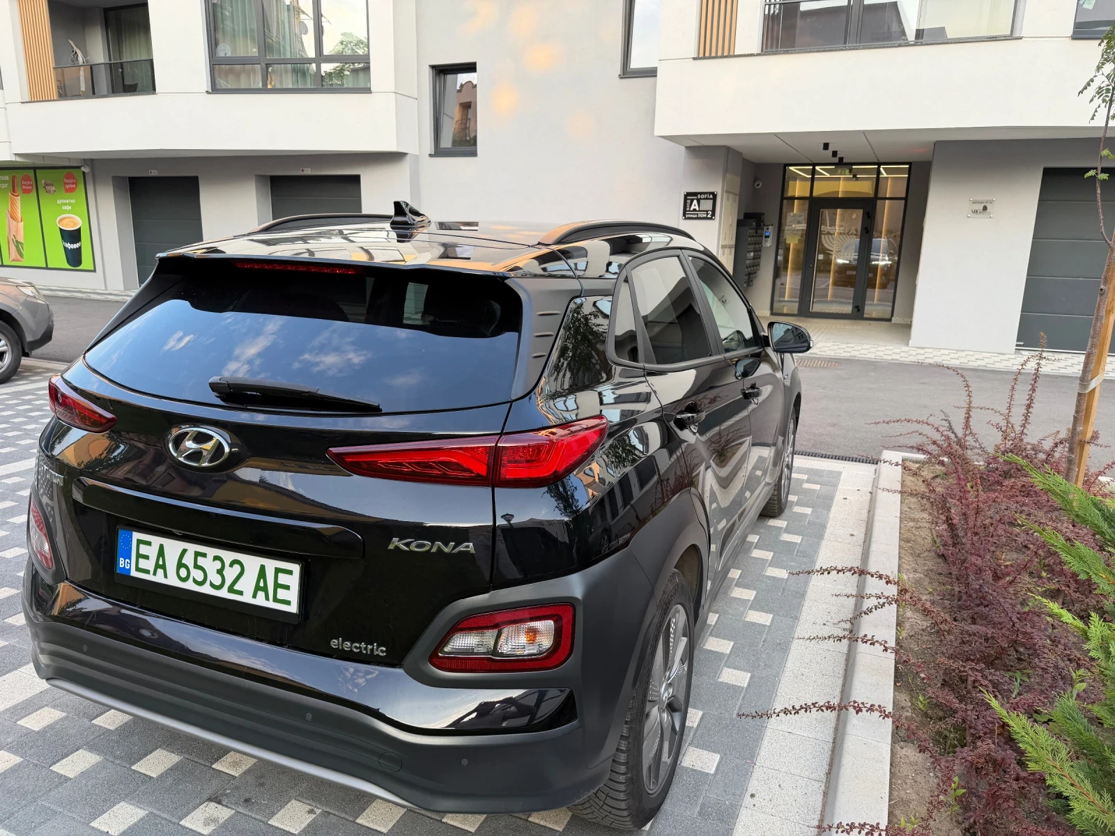 Hyundai Kona Electric Premium 64 kWh 204 к.с. Термопомпа , снимка 5 - Автомобили и джипове - 56156512