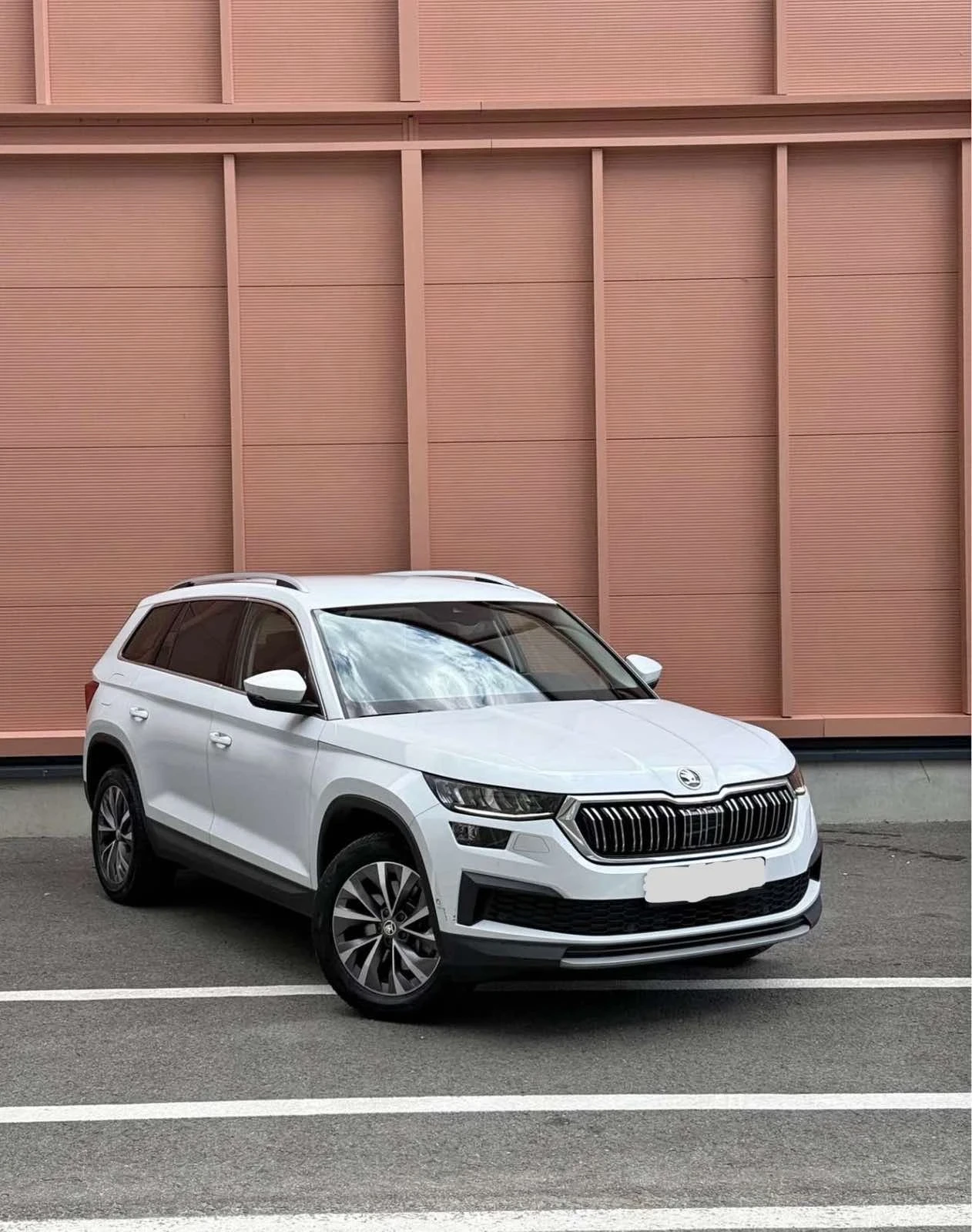 Skoda Kodiaq 2.0TDI DSG 150HP 7 места 2022 Първи собственик