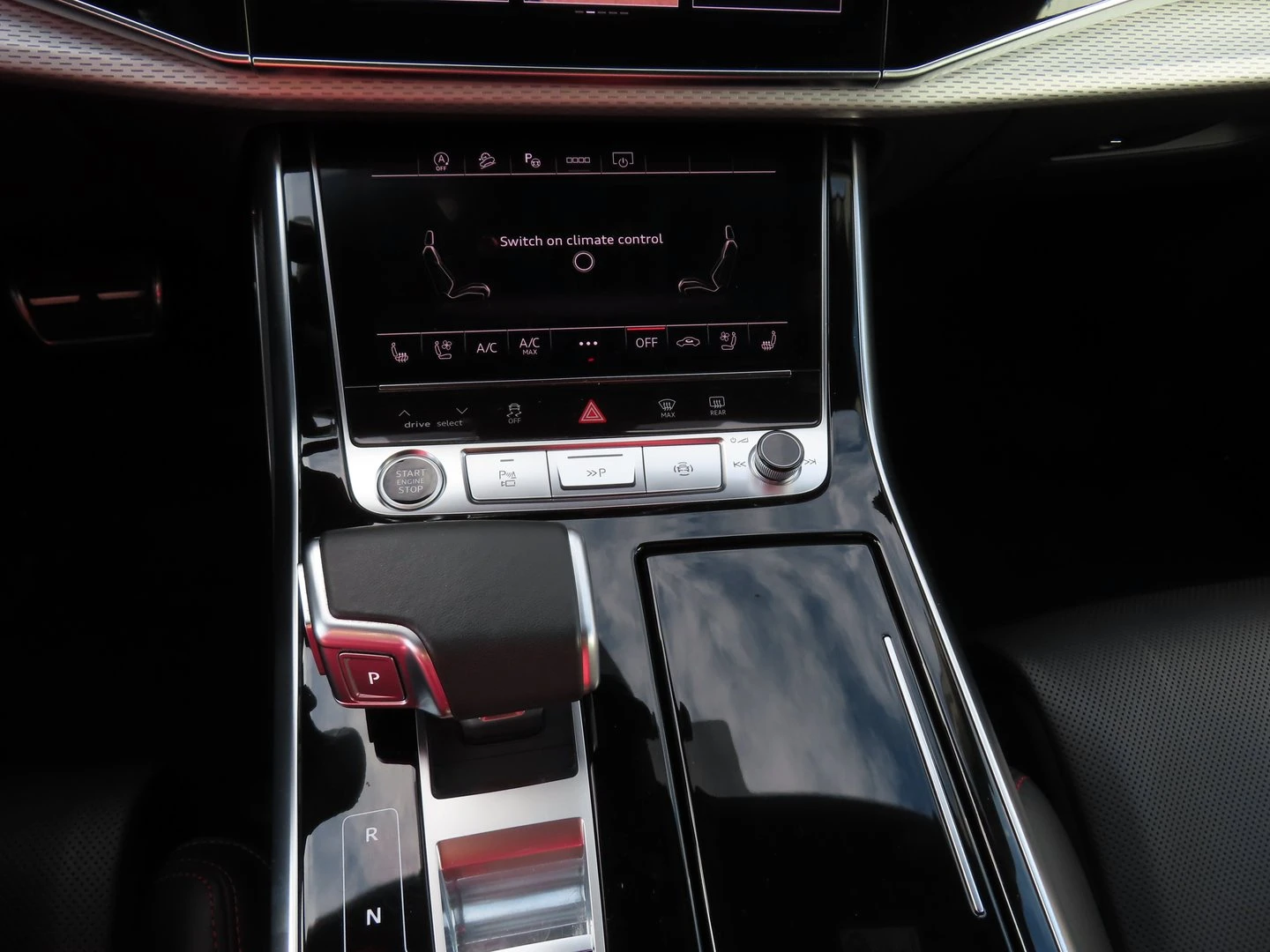 Audi Q8, снимка 7 - Автомобили и джипове - 56420464