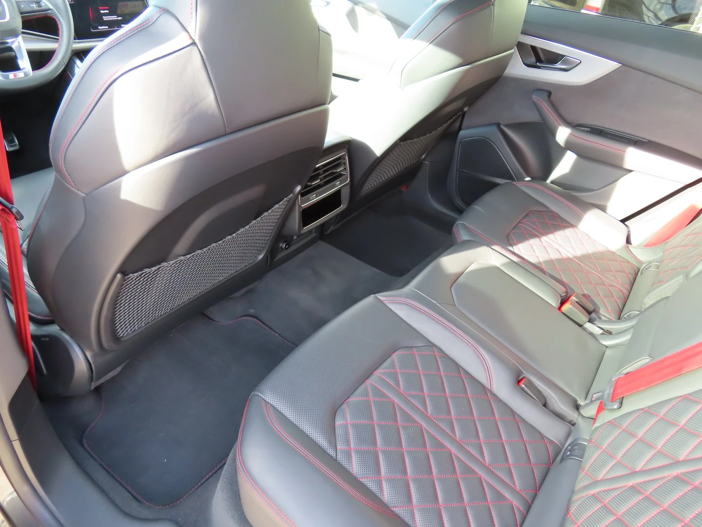 Audi Q8, снимка 15 - Автомобили и джипове - 56420464