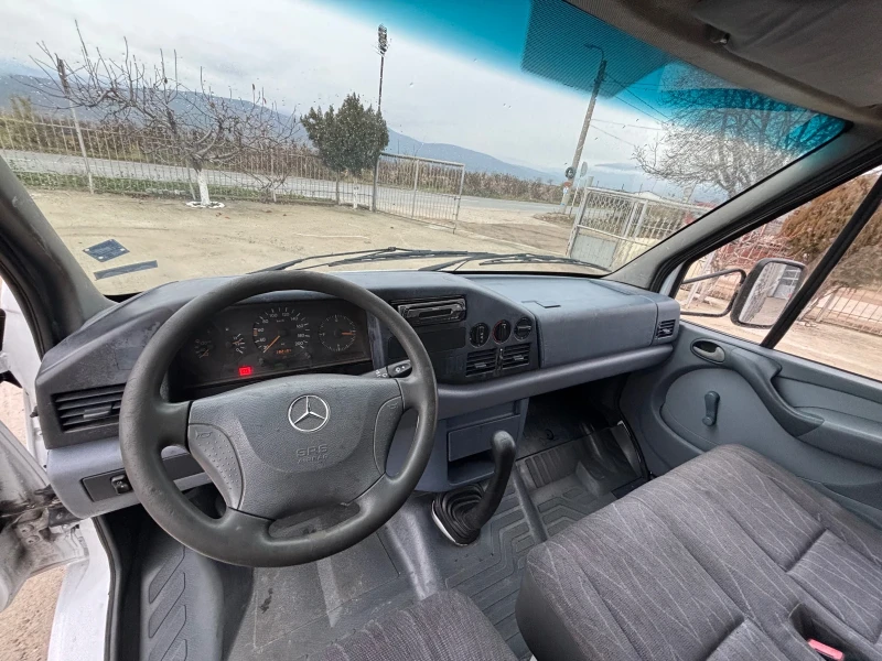 Mercedes-Benz Sprinter 412 Перфектен !!!, снимка 11 - Бусове и автобуси - 48367635