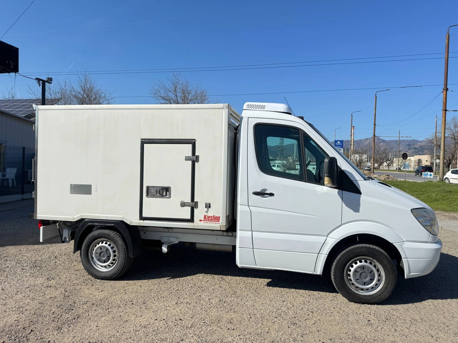 Mercedes-Benz Sprinter 315 CDI ХЛАДИЛЕН 12/220 V Внос от Швейцария , снимка 4 - Бусове и автобуси - 50538270