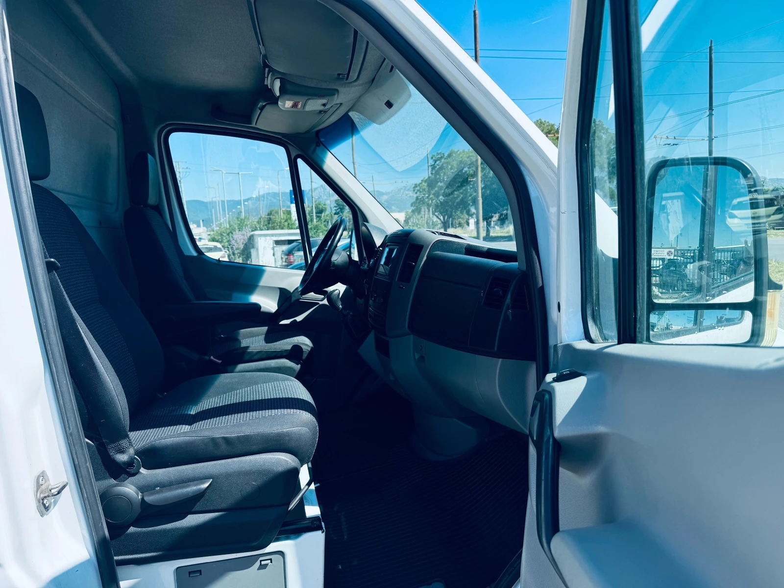 Mercedes-Benz Sprinter 315 CDI ХЛАДИЛЕН 12/220 V Внос от Швейцария  - изображение 8