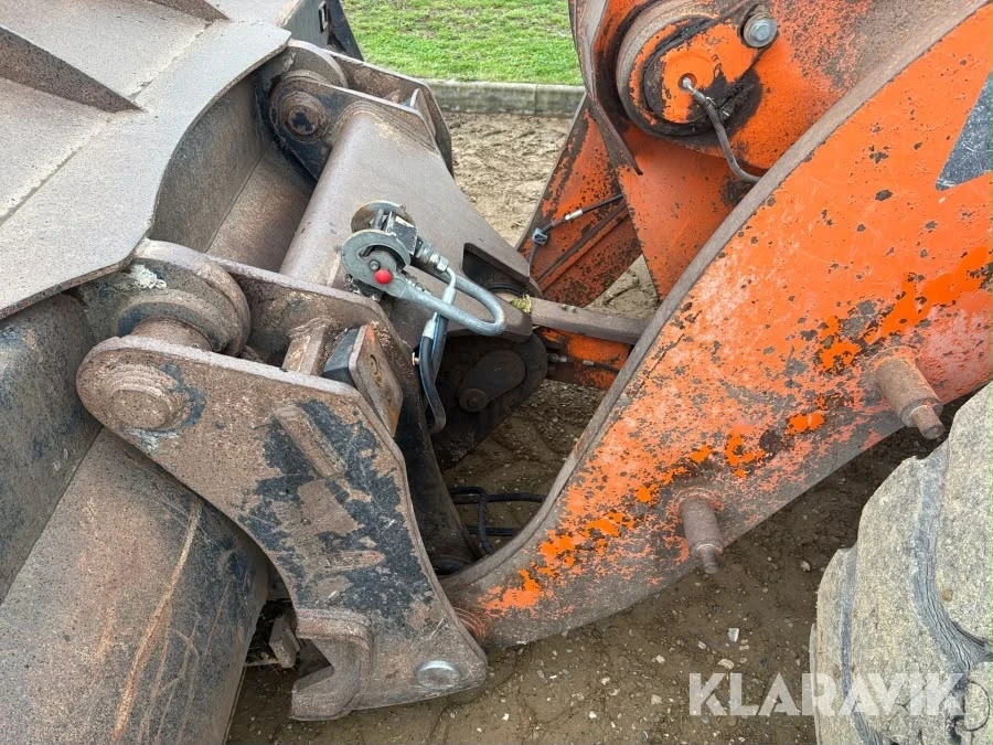 Челен товарач DOOSAN DL420-5, снимка 15 - Индустриална техника - 56712966