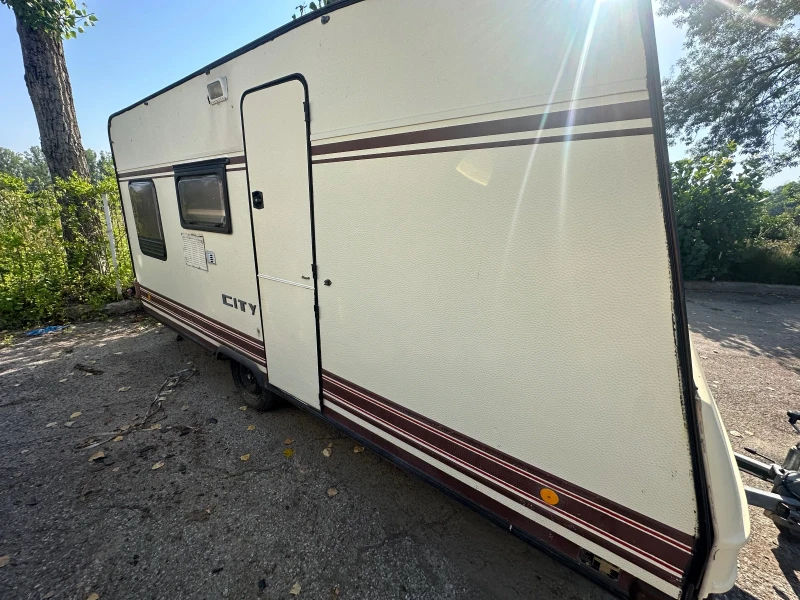 Каравана Burstner CITY, снимка 4 - Каравани и кемпери - 52635709