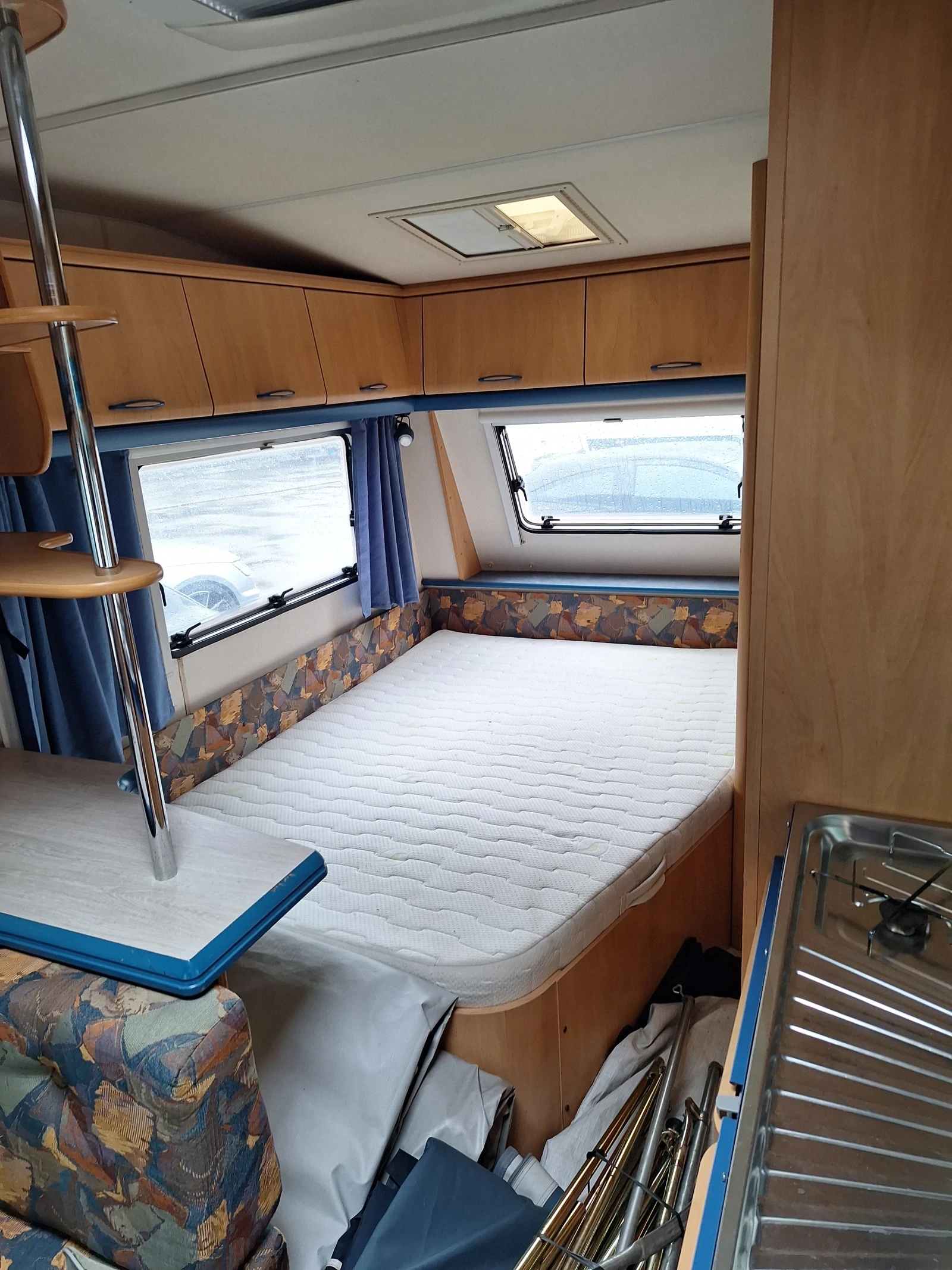 Каравана Hobby Delyx 440 - изображение 3