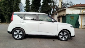Kia Soul e-Soul 64 kWh (204кс) КАТО НОВА, снимка 4